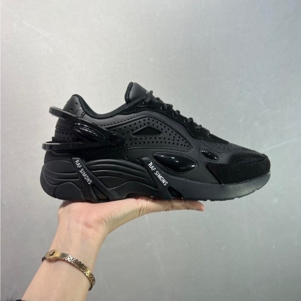 RAF SIMONS  cylon 21 runner sneakers in black